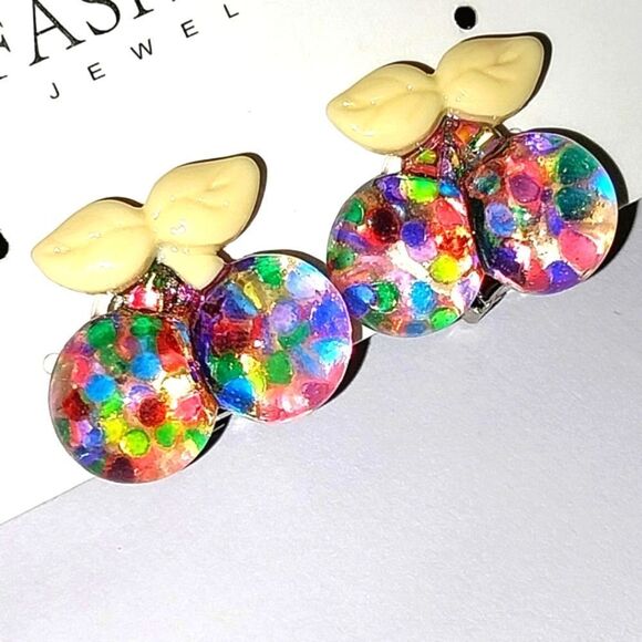 Beautiful girls clip-on cherrie bow earrings for kids - Picture 1 of 5